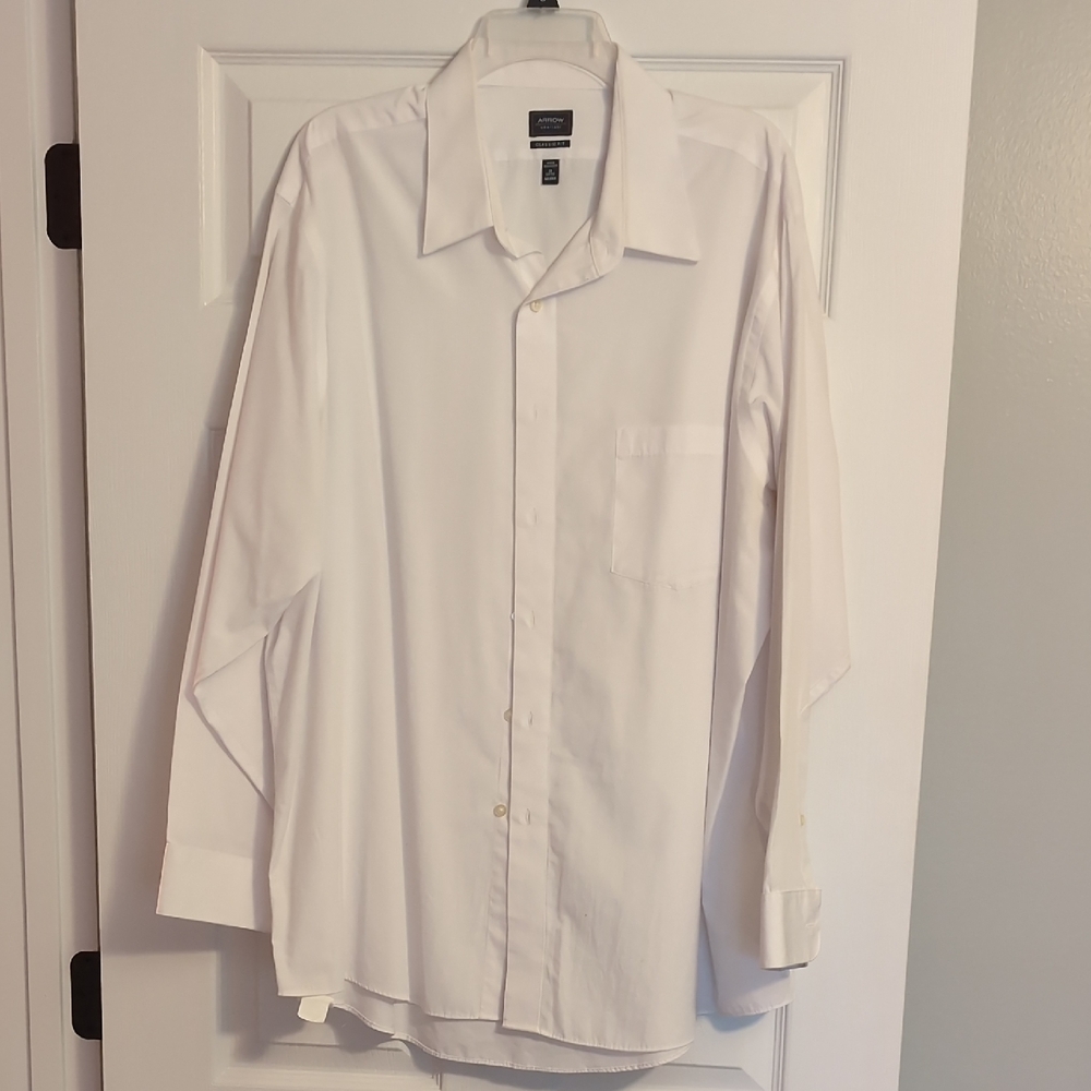 Arrow Classic White Men's Dress Shirt